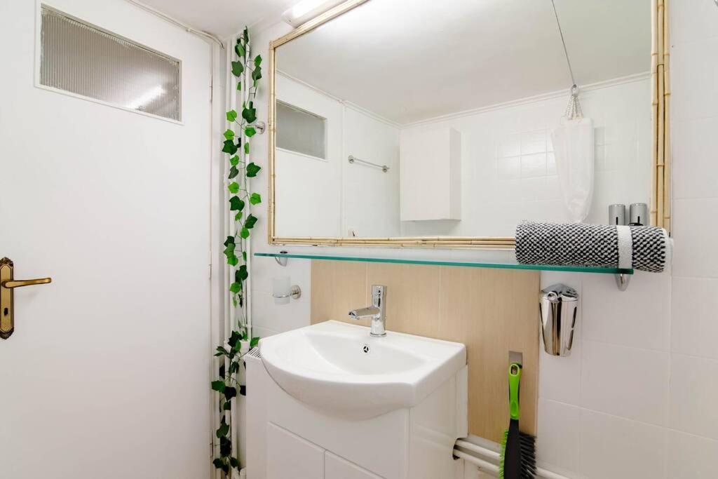Athens Paradise Apartament 50 Sqm Near To Metro #2 Luaran gambar